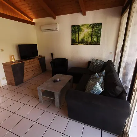 Malefi 2 Am Gülser Moselbogen Apartamento